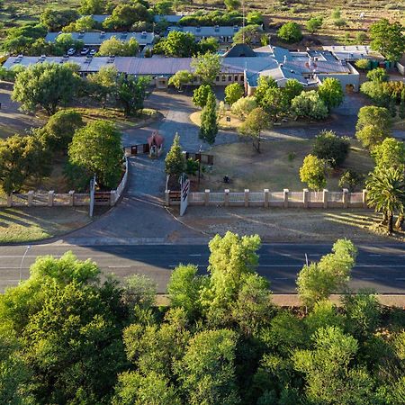 Kuruman Lodge Екстериор снимка